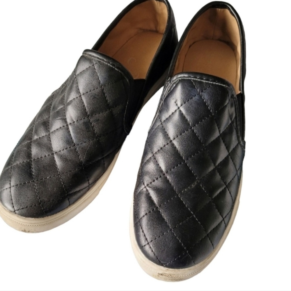 Mountain Sole Quilted Black Loafers